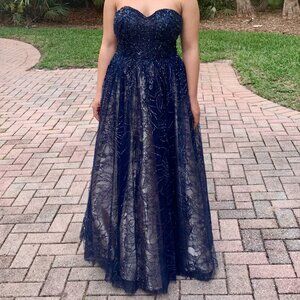 GB girls Dillards Prom Dress, Size 7 Juniors, *HEMMED: 45" length*